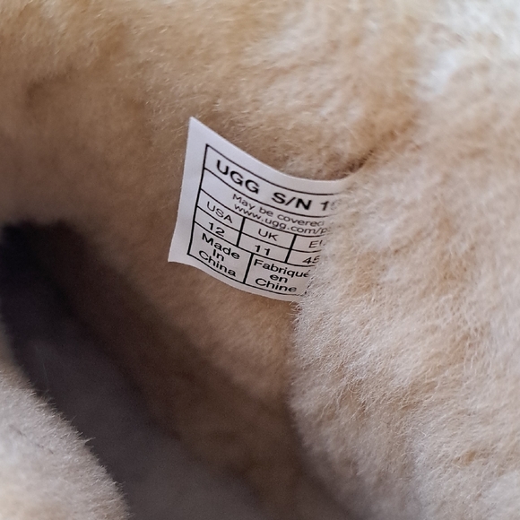 UGG Brown Ankle Boots with Cream Lining - Picture 7 of 13